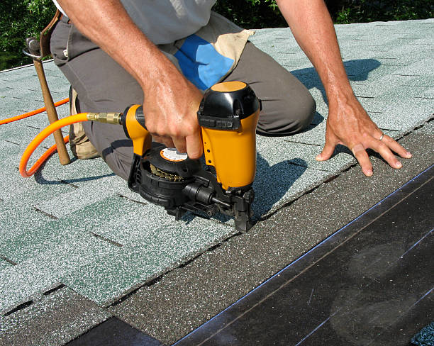 Roof Gutter Cleaning in Keego Harbor, MI